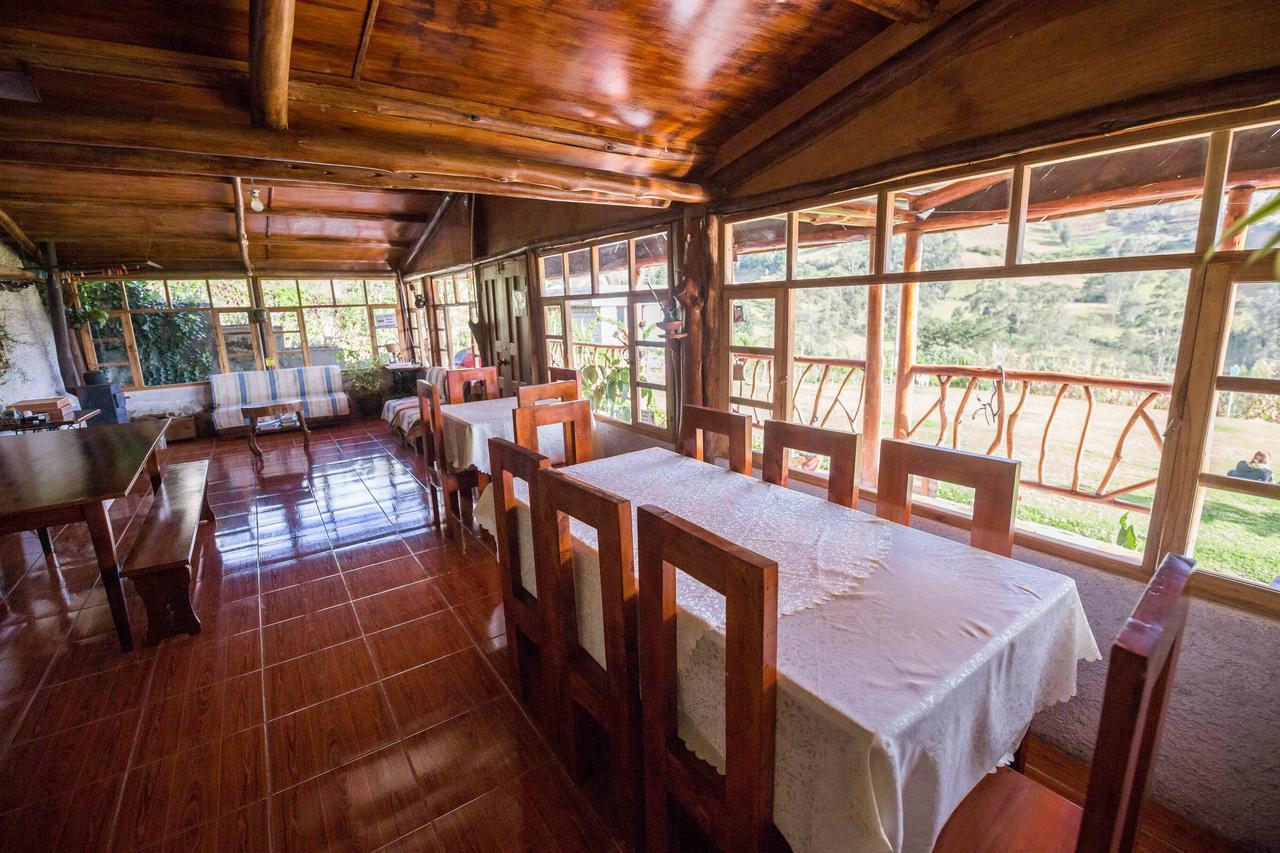 Hostal Taita Cristobal Isinlivi المظهر الخارجي الصورة